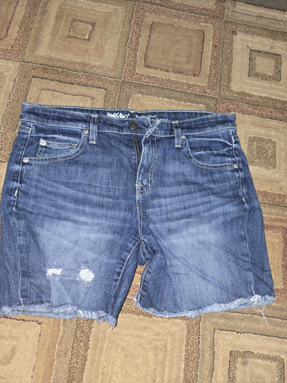 Casual Distressed Women's Denim Shorts